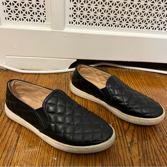 Ecentrcq Black slip on sneaker loafer quilted pattern slippers loafers sneakers - Picture 3 of 7
